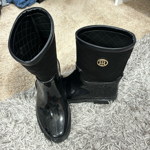 Tommy Hilfger Rainboots - Picture 1 of 3
